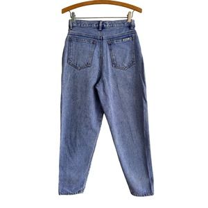 Vintage 90s Bill Blass light wash tapered mom jeans | Sz 4 petite | b1